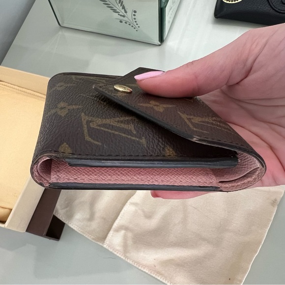 Louis Vuitton Victorine Wallet - Picture 10 of 15